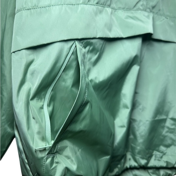 FabFitFun X Bala Green Windbreaker Nylon Jacket S/M - Picture 5 of 9